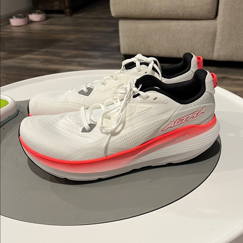 Altra Men’s White FWD VIA 2 Shoes